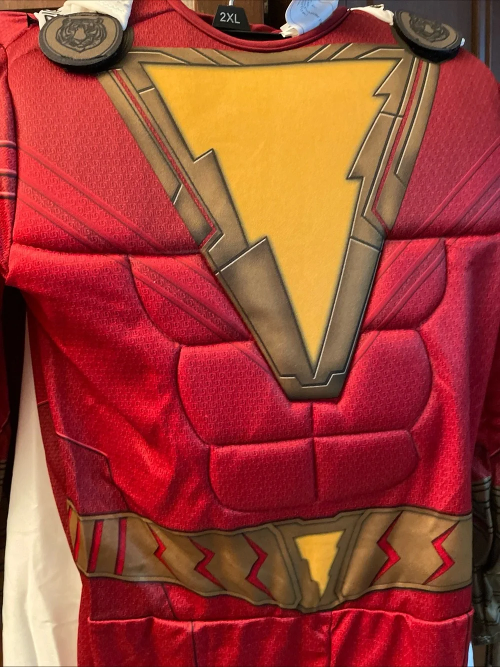 DC Shazam! Rubies Halloween Superhero Costume Kids Medium (8-10) Muscle Chest